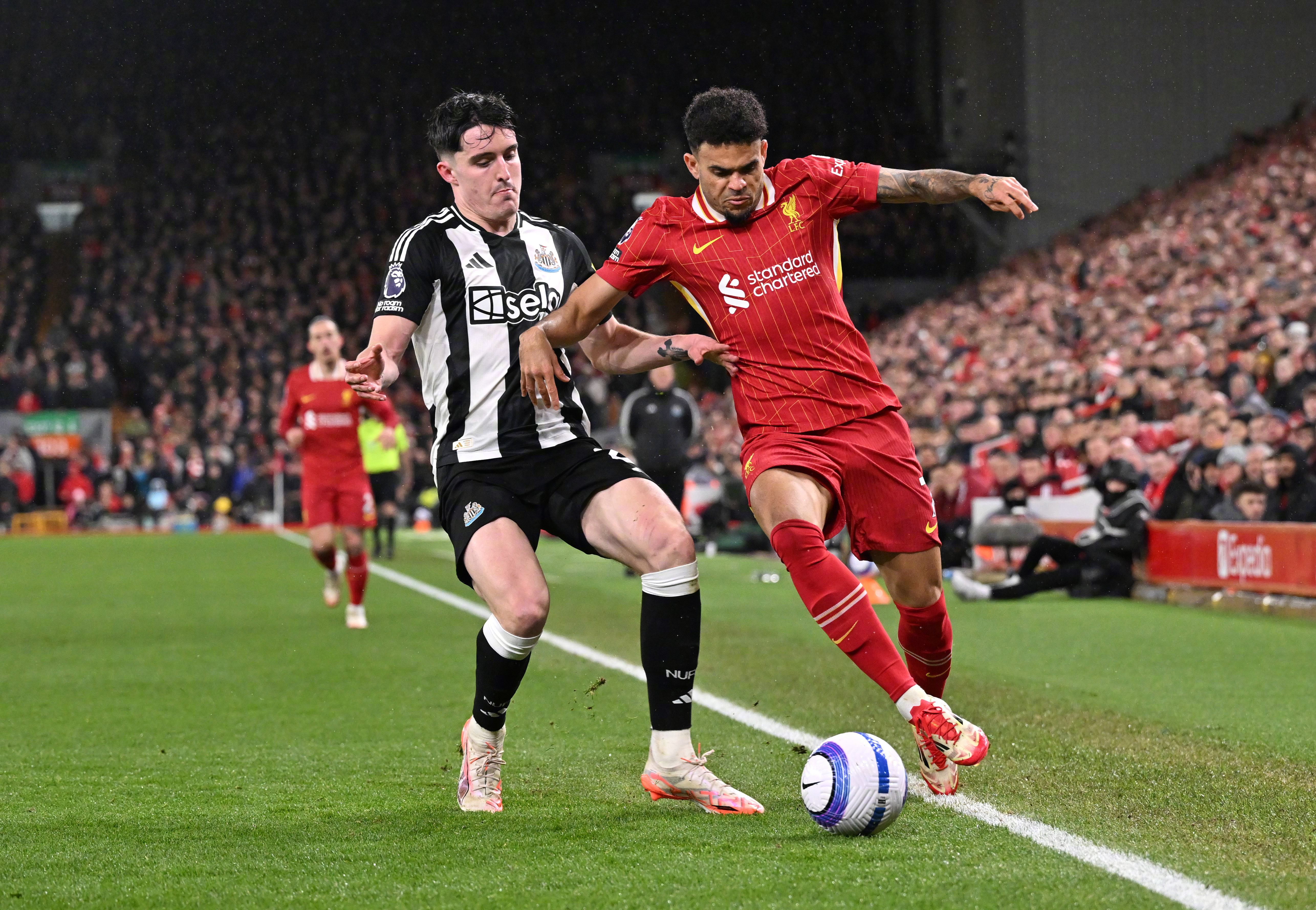 九游体育下载-关于加时末段英超焦点战，菲尼克斯太阳扳平良机，赛场秩序良好，资深球员宣示担当的信息